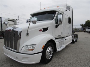 2013 PETERBILT 587