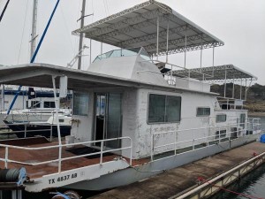 1977 Stardust Cruisers Houseboat