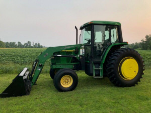 2000 John Deere 6410