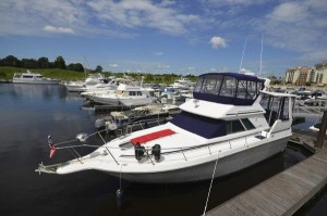 1989 Sea Ray 380 Aft Cabin